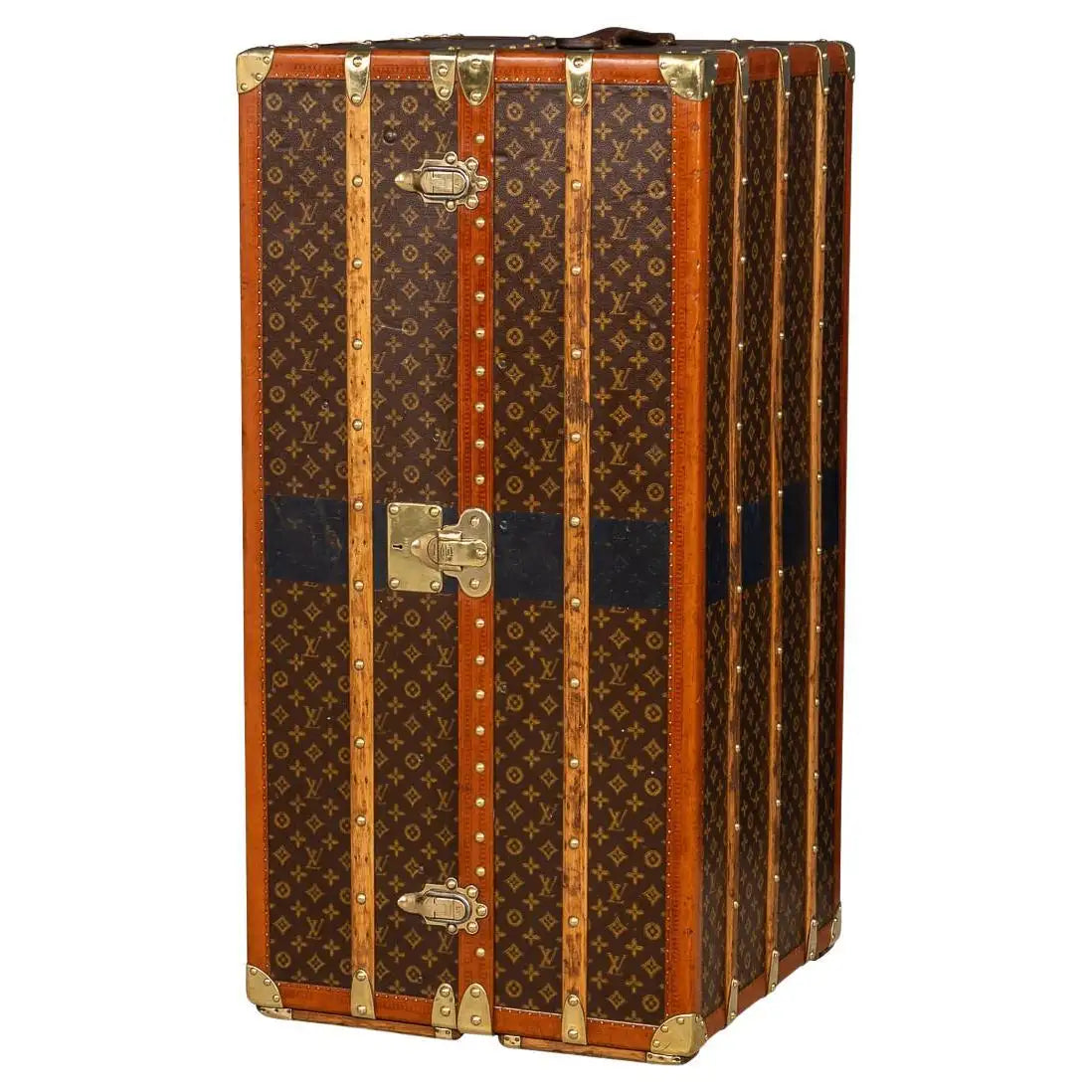 Baúl de Louis Vuitton del siglo XX | Lona Monogram y latón - Francia, c. 1920